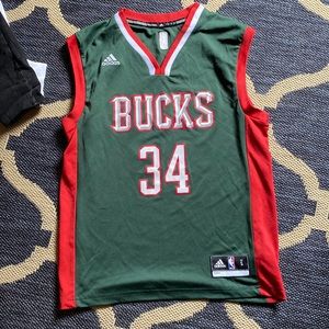 Bucks Giannis Antetokounmpo rookie jersey